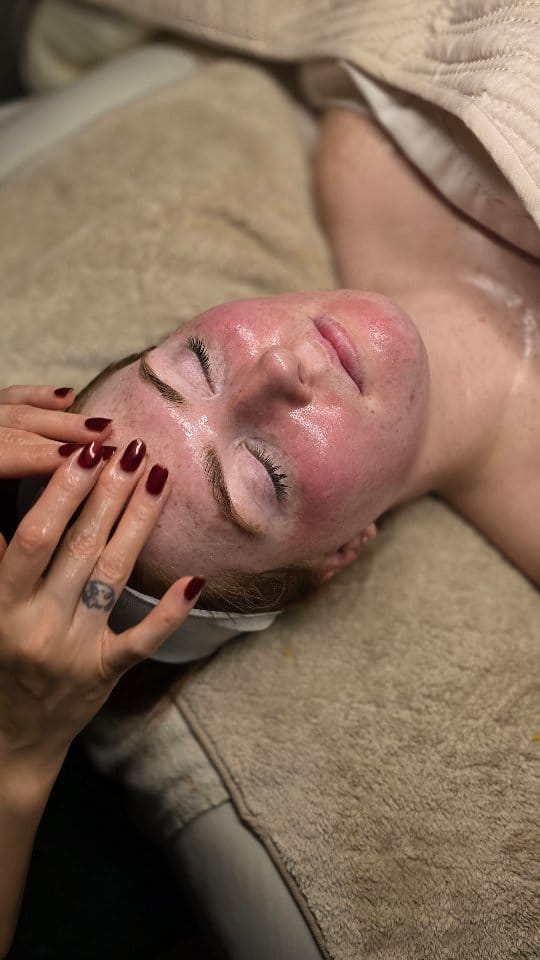 Post 2 by SALT DAY SPA | Luxury Head Spa & Salon on Instagram (video)
