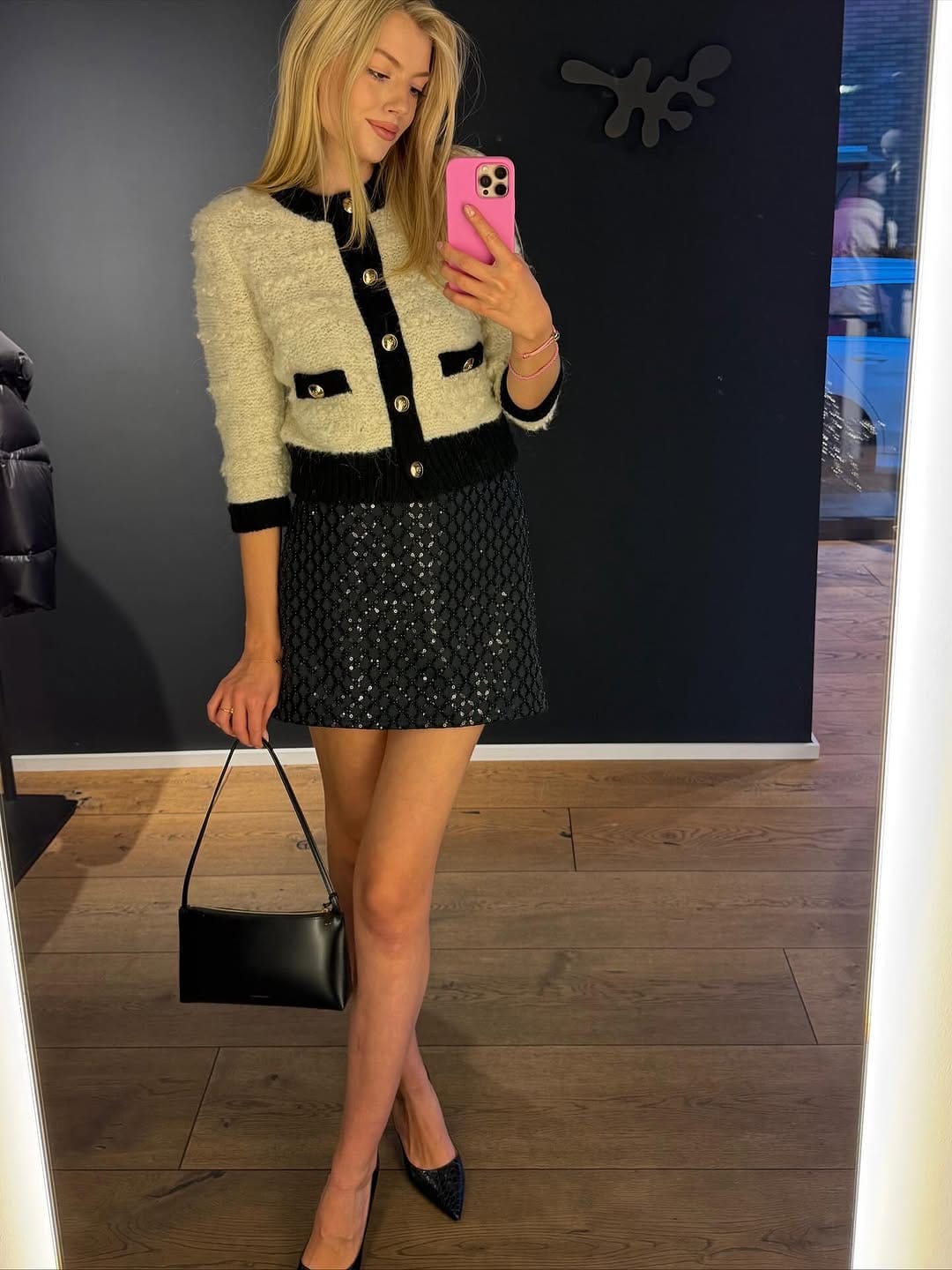Post 3 by LILLAS FASHION on Instagram (carousel)