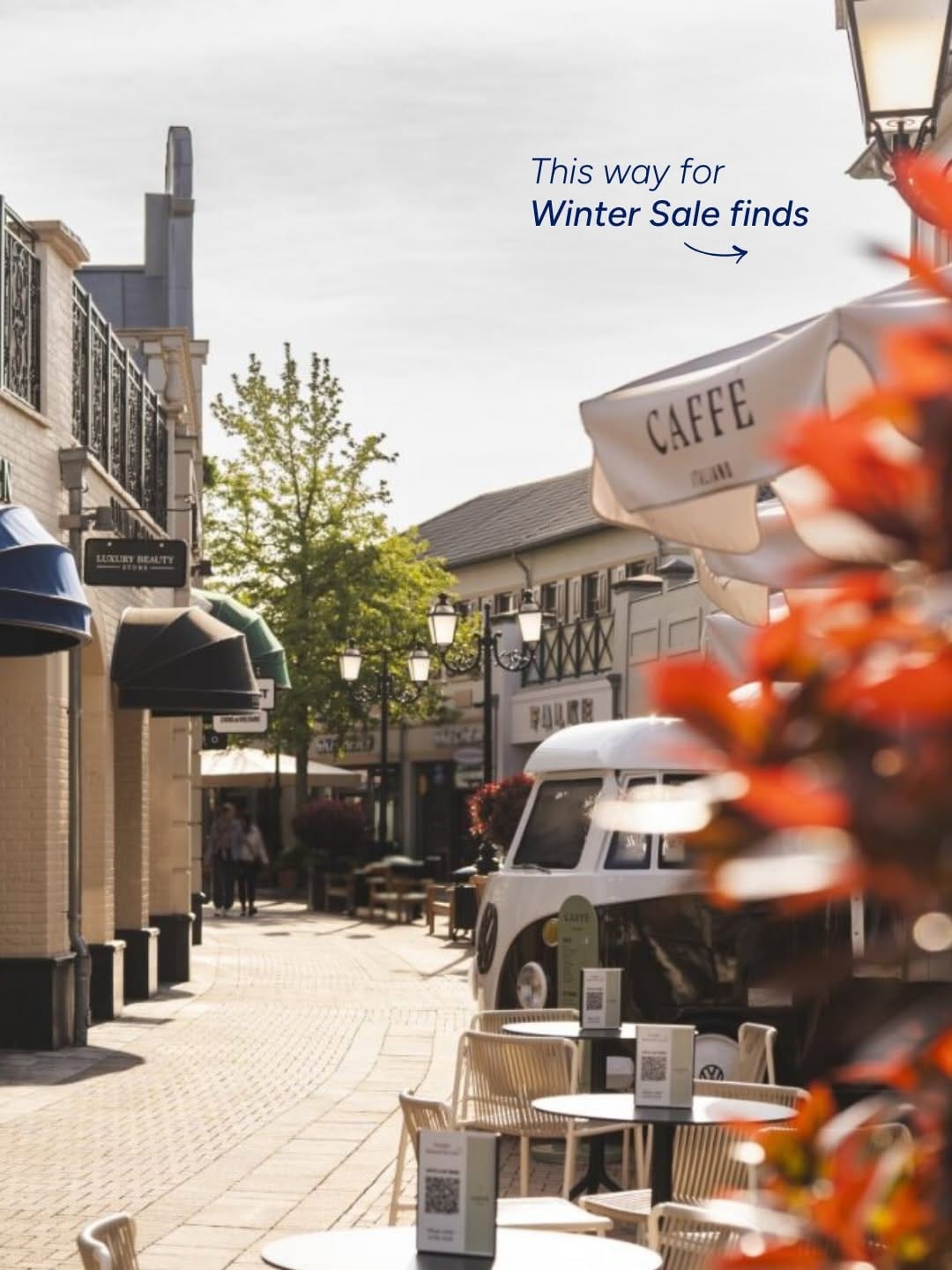 Post 9 by Designer Outlet Roermond on Instagram (carousel)