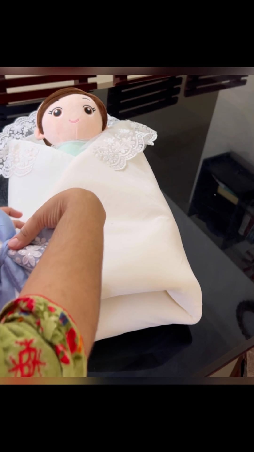 Post 10 by My baby boutique on Instagram (video)