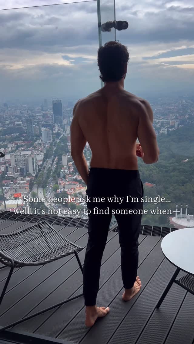 Post 9 by J A V I E R  R E P T on Instagram (video)