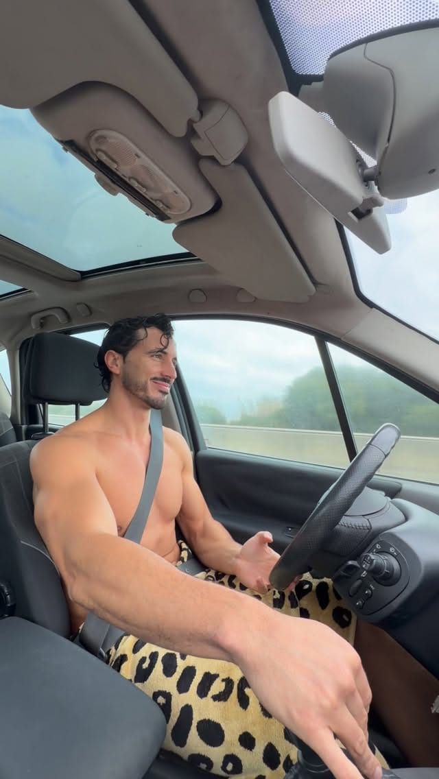 Post 8 by J A V I E R  R E P T on Instagram (video)