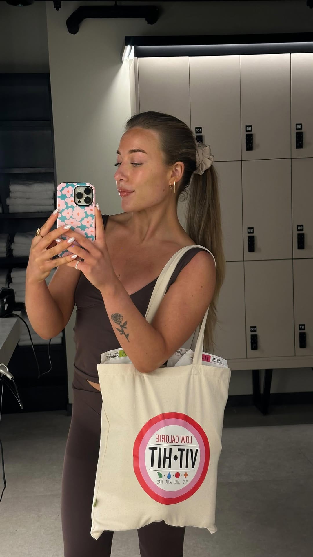 Post 3 by VITHIT on Instagram (video)
