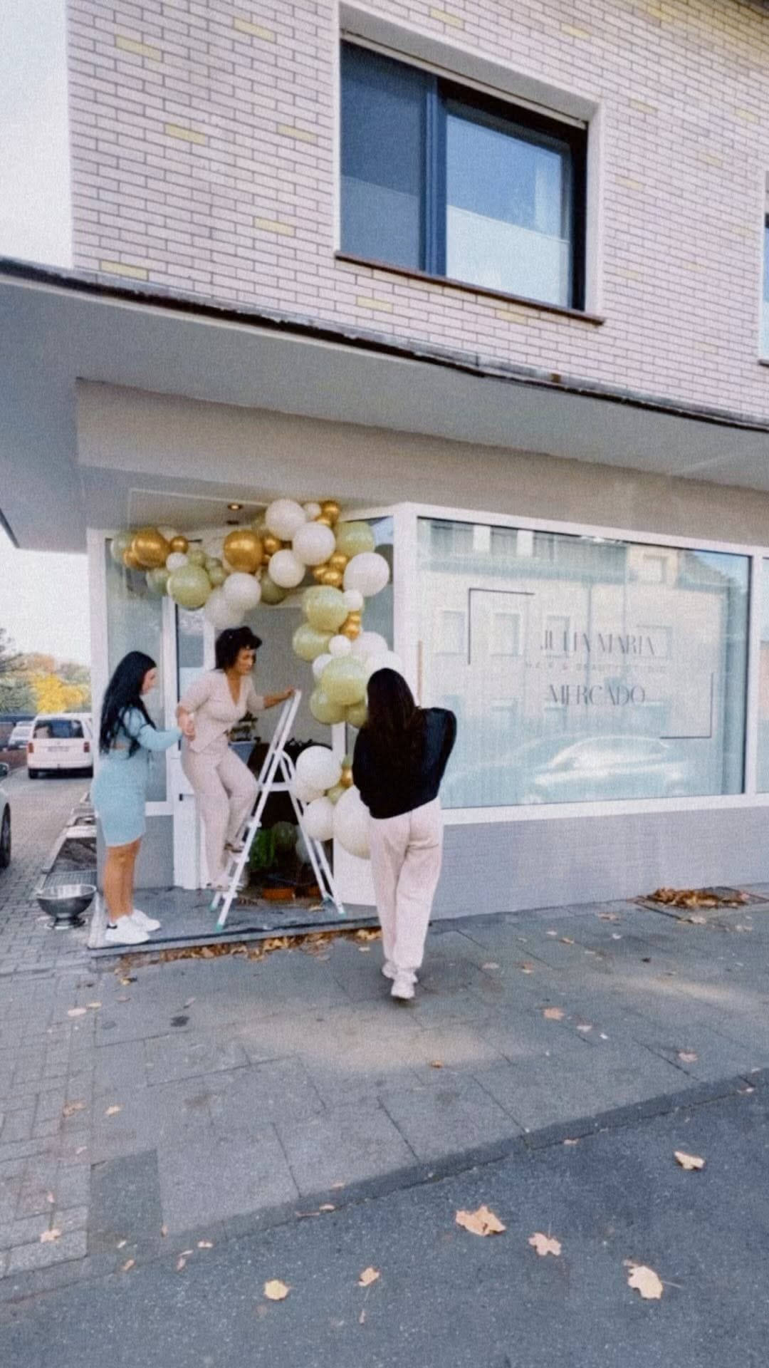 Post 8 by Julia Maria Mercado on Instagram (video)