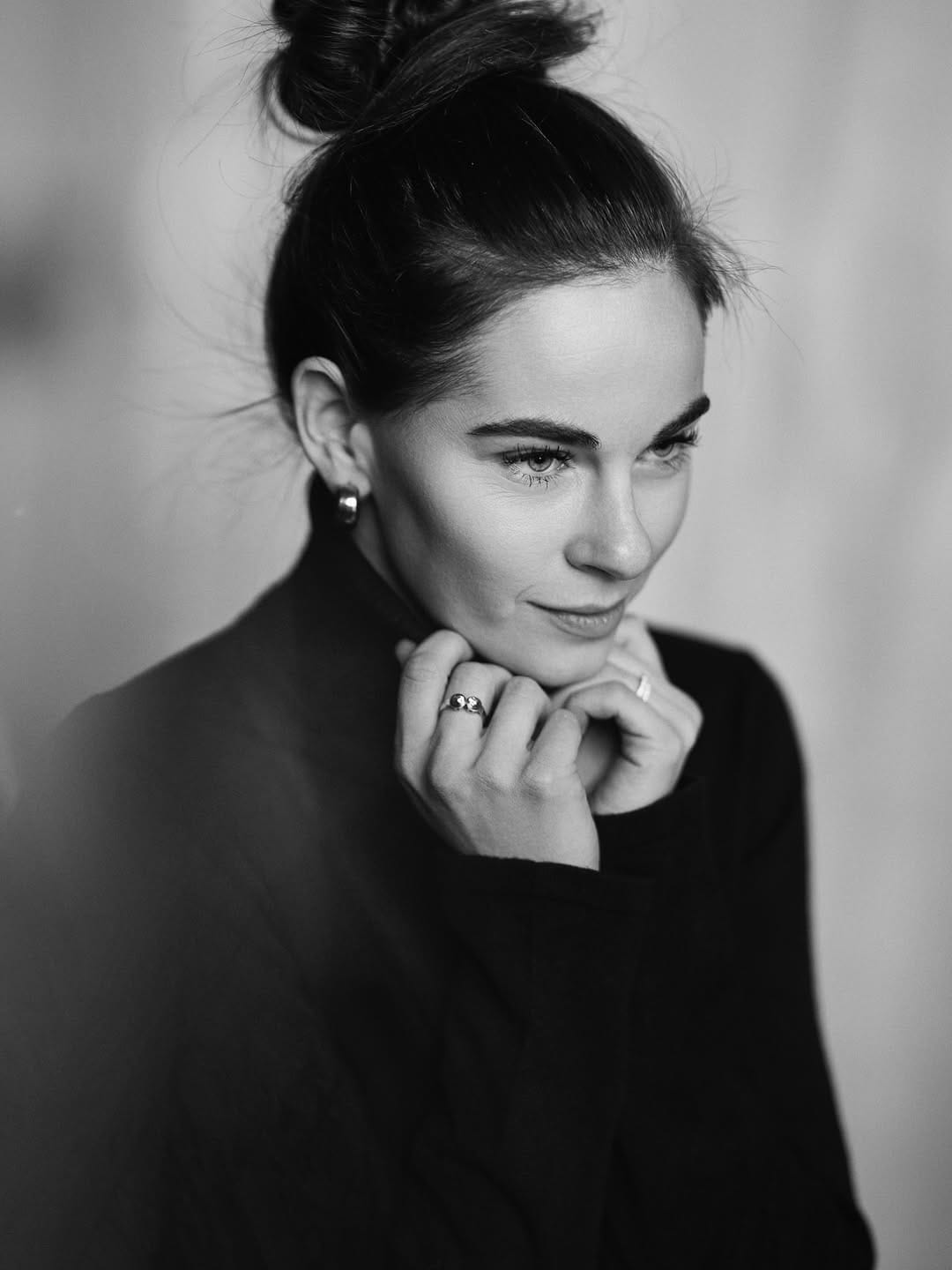 Post 1 by 𝗡𝗜𝗡𝗔 on Instagram (carousel)