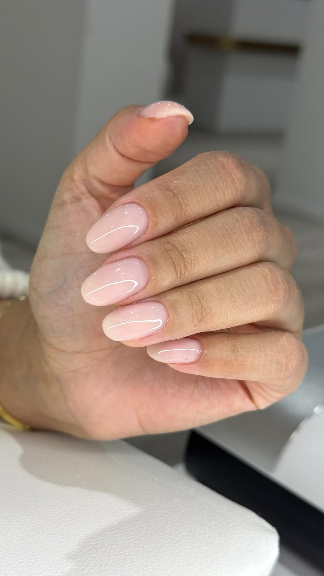 Post 2 by Schulungen | Nagelstudio | Maniküre und Pediküre Düsseldorf on Instagram (video)