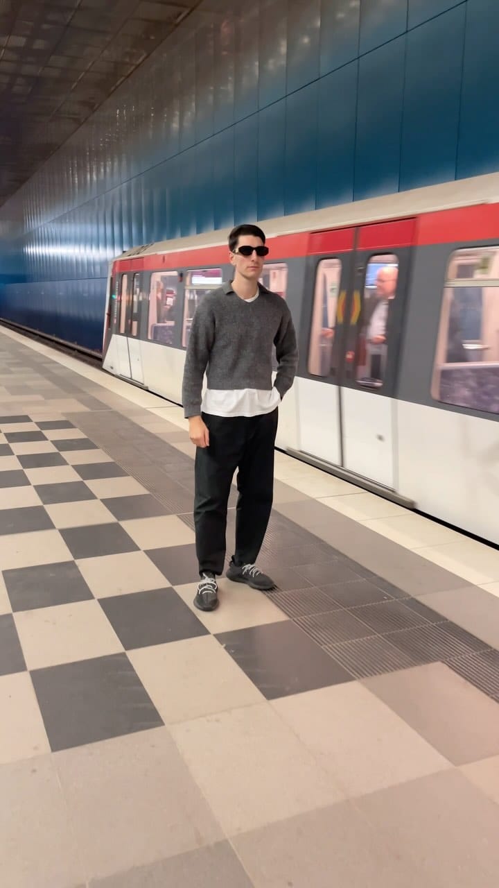Post 9 by SAMUEL ELIAS on Instagram (video)