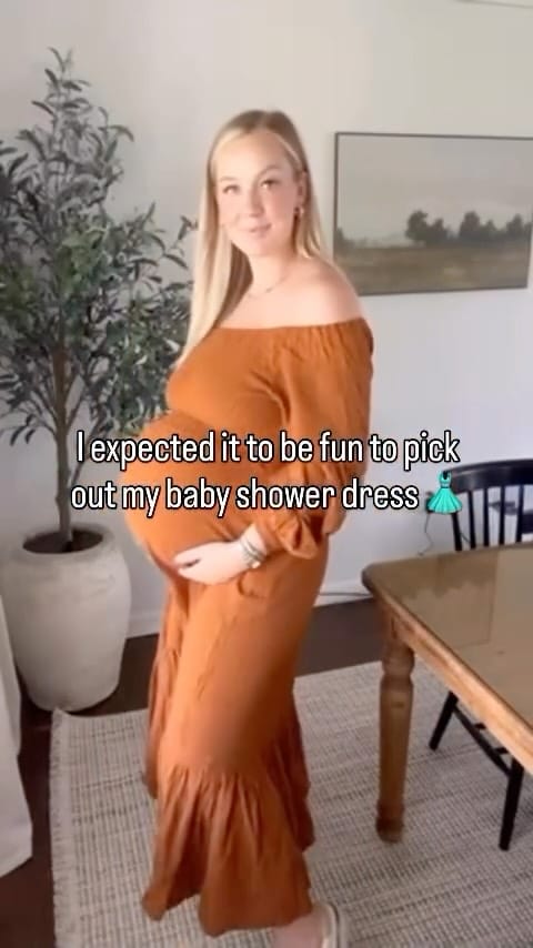 Post 2 by EMME on Instagram (video)