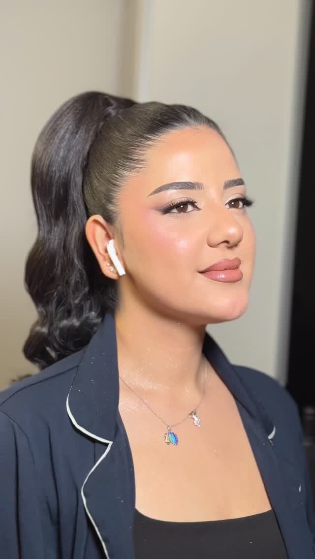 Post 4 by Jinaf Hajji on Instagram (video)