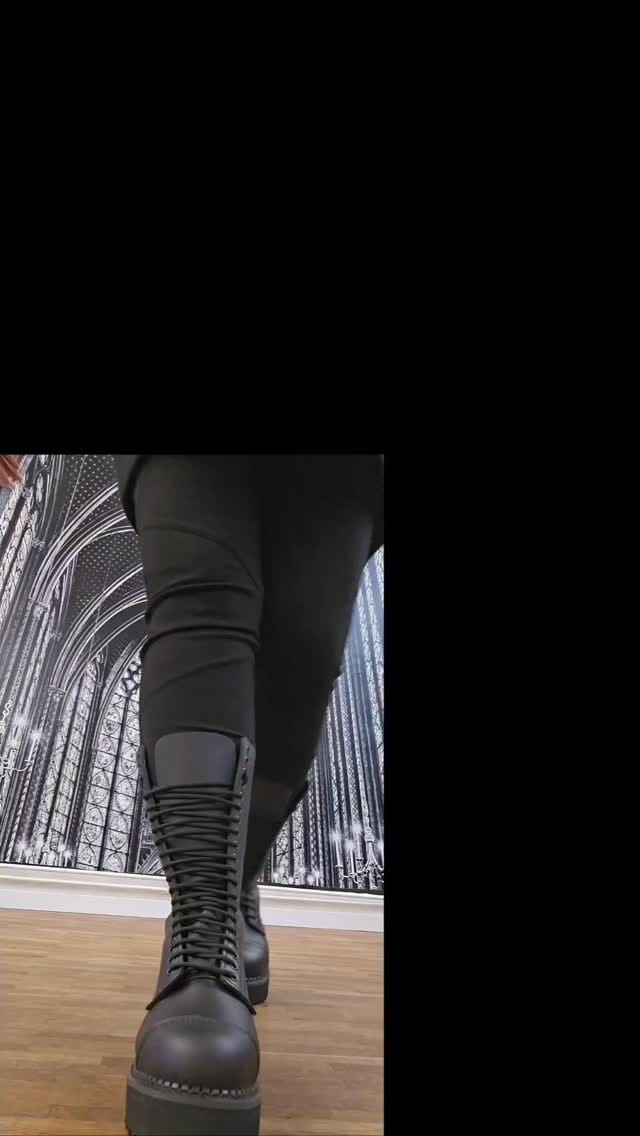 Post 5 by Your Goth & Alternative Store in Berlin Friedrichshain on Instagram (video)
