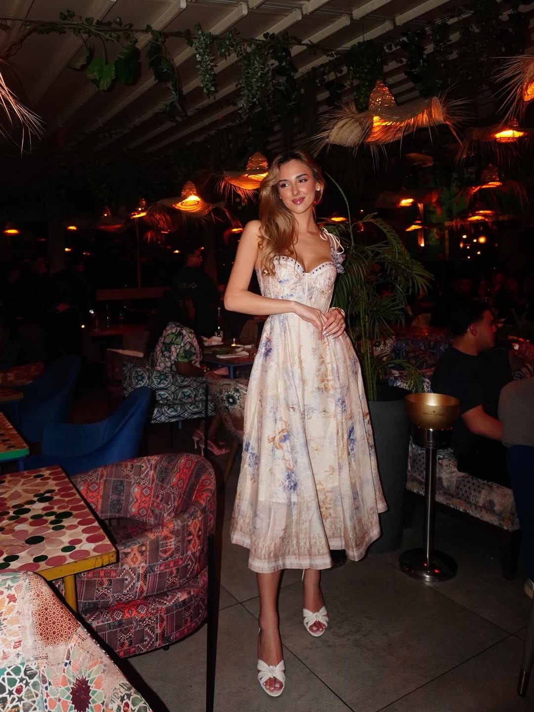Post 4 by ANNA KRONHARDT on Instagram (carousel)