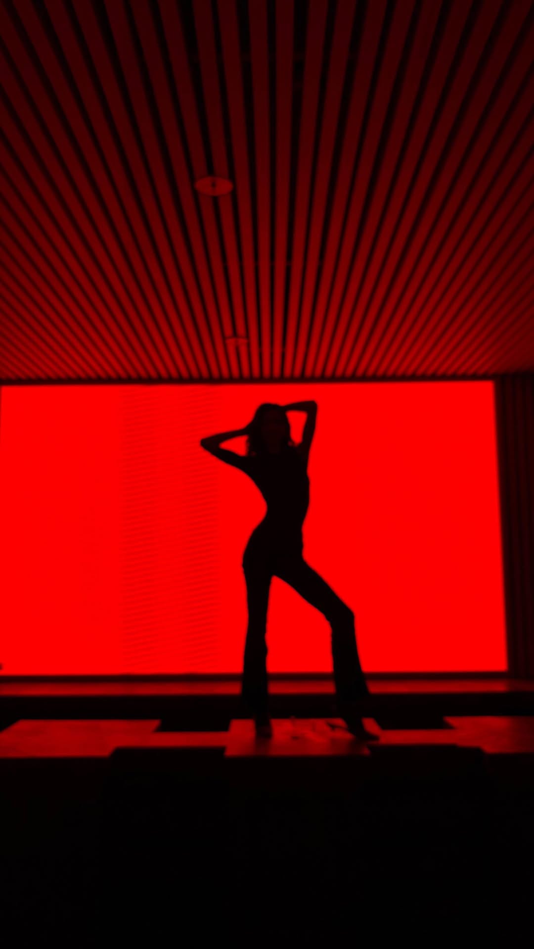 Post 5 by Elena Breeze on Instagram (video)