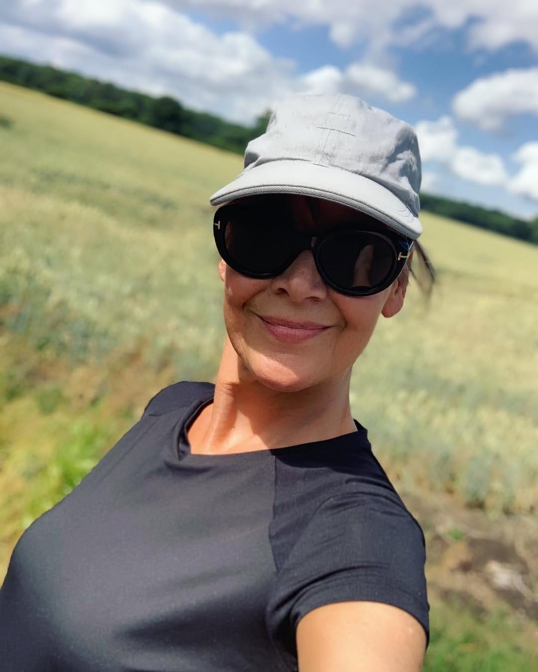 Post 9 by 𝐉𝐨𝐥𝐚𝐧𝐝𝐞 𝐂𝐡𝐫𝐢𝐬𝐭𝐞𝐧𝐡𝐮𝐢𝐬 on Instagram (image)