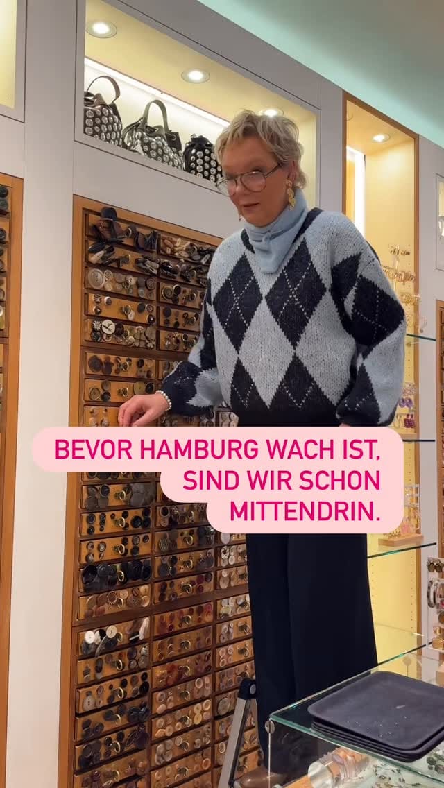 Post 1 by stegmann mode hamburg on Instagram (video)