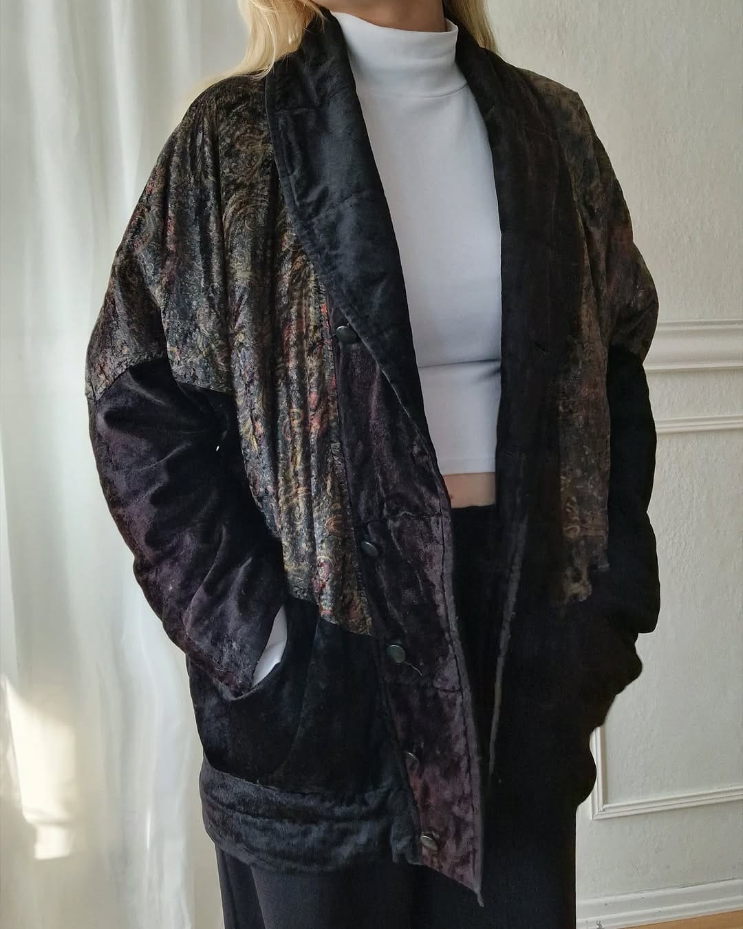 Post 9 by Vintage Lovables ▪️Online-Shop on Instagram (carousel)