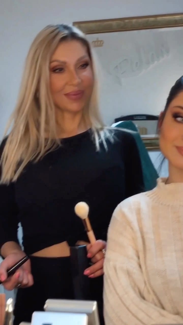Post 10 by Cosmetic-Style ⚜️ on Instagram (video)