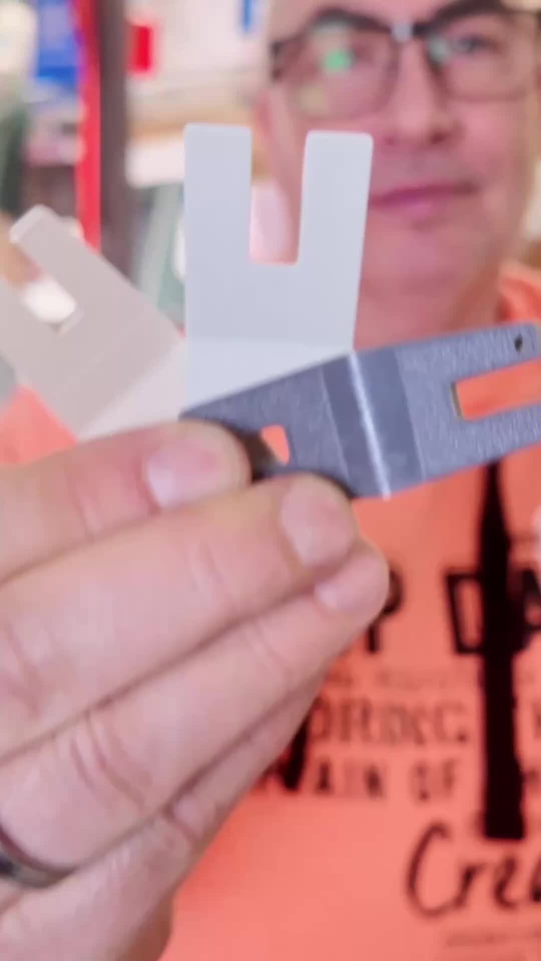 Post 8 by Nähmaschinenprofi Fred Lange on Instagram (video)