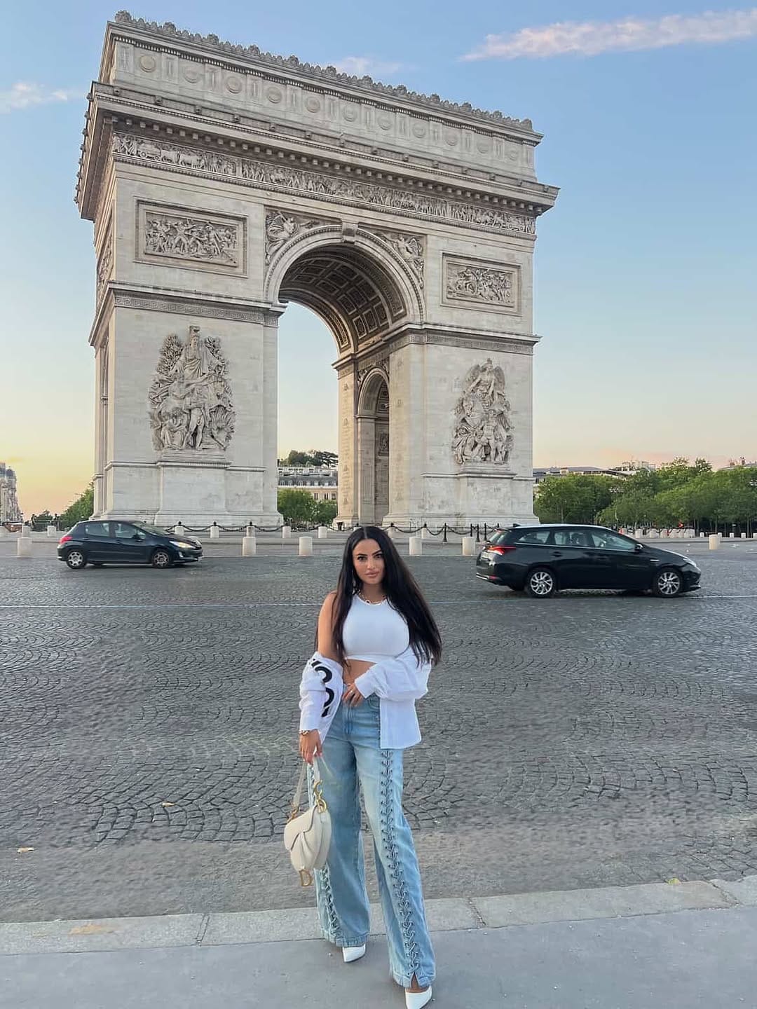 Post 6 by Mariam Isp on Instagram (carousel)