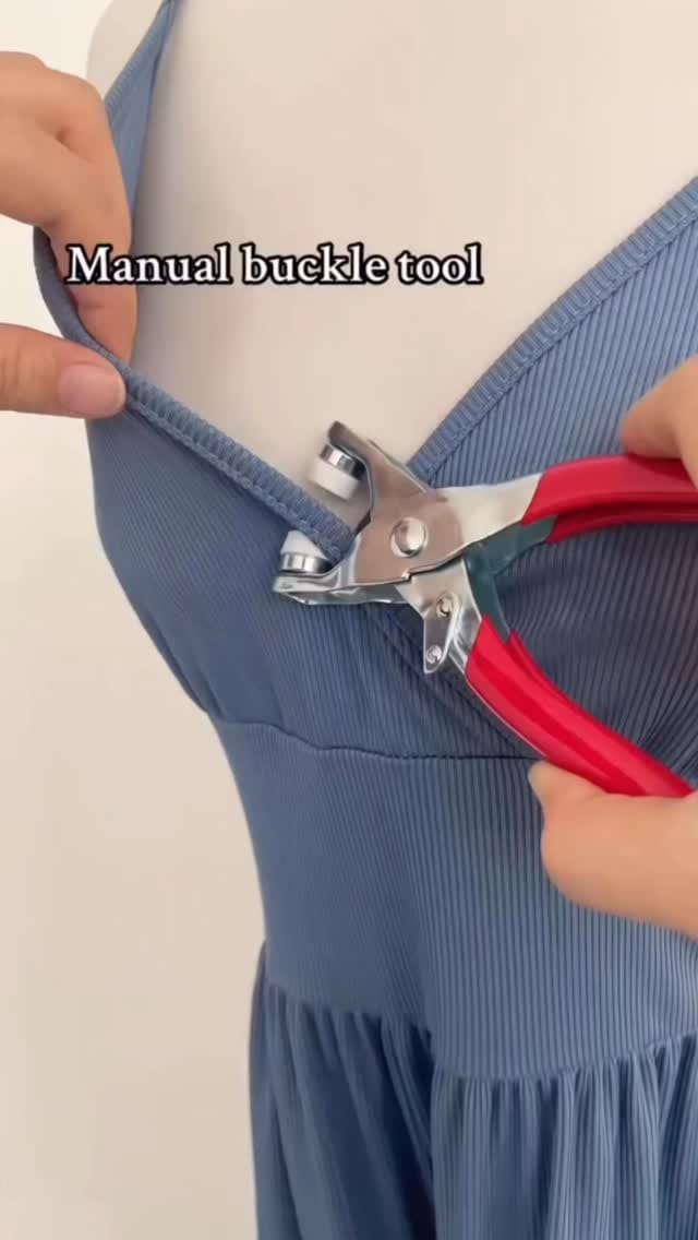 Post 6 by COSLIFESTORE®️ on Instagram (video)