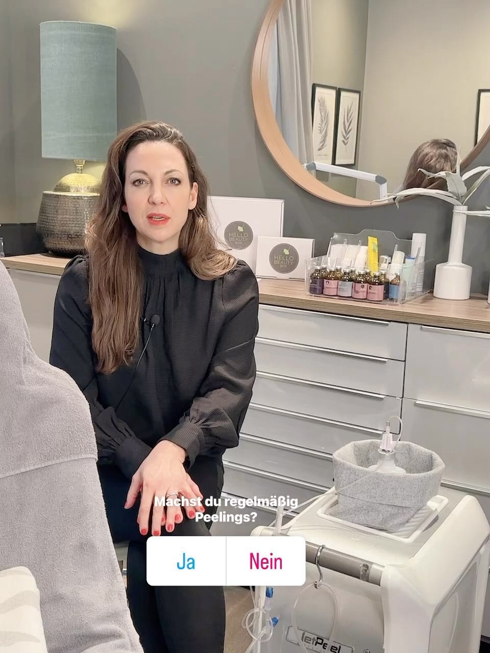Post 6 by bellapelle Hamburg on Instagram (video)