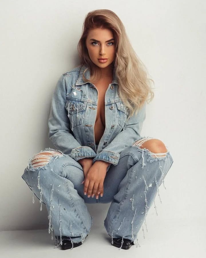 Post 8 by 𝓗𝓮𝓵𝓮𝓷𝓪 𝓣𝓮𝓱𝓻𝓪𝓷𝓲 on Instagram (image)
