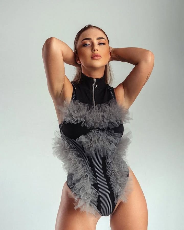 Post 4 by 𝓗𝓮𝓵𝓮𝓷𝓪 𝓣𝓮𝓱𝓻𝓪𝓷𝓲 on Instagram (image)