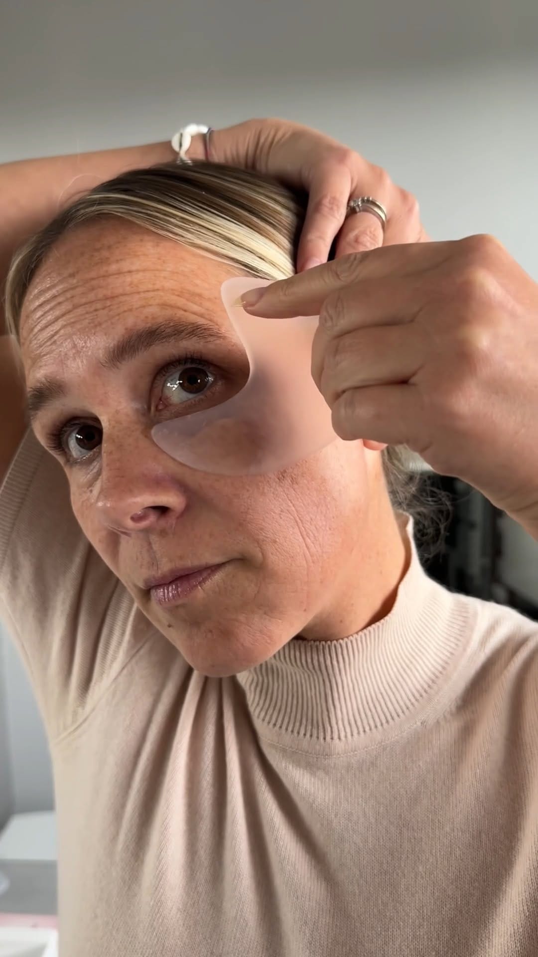 Post 8 by APRICOT Beauty on Instagram (video)