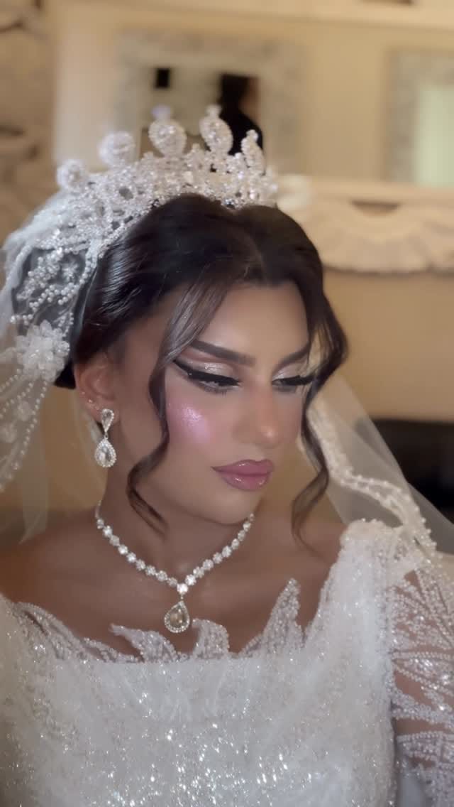 Post 6 by Dima Öncel on Instagram (video)