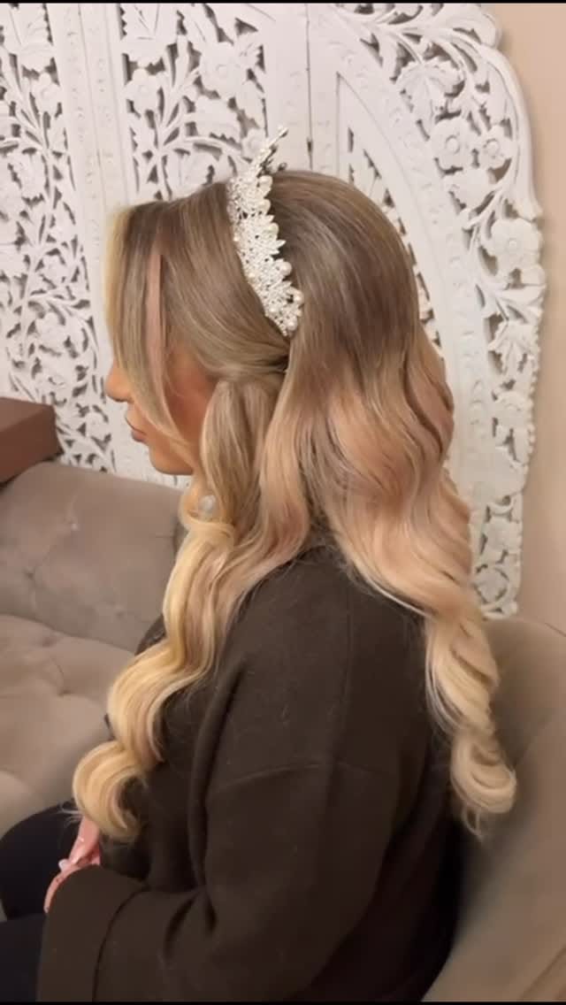 Post 2 by Dima Öncel on Instagram (video)