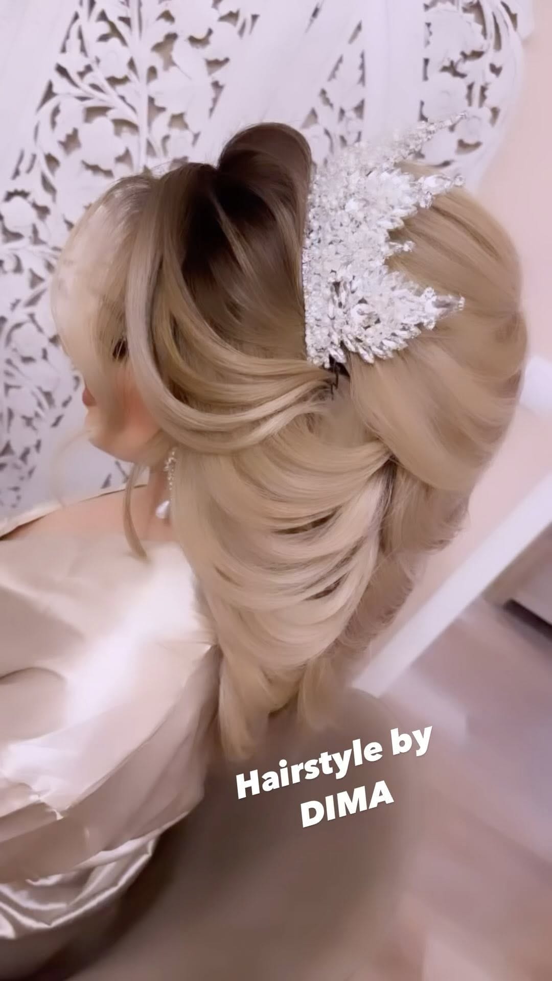 Post 9 by Dima Öncel on Instagram (video)