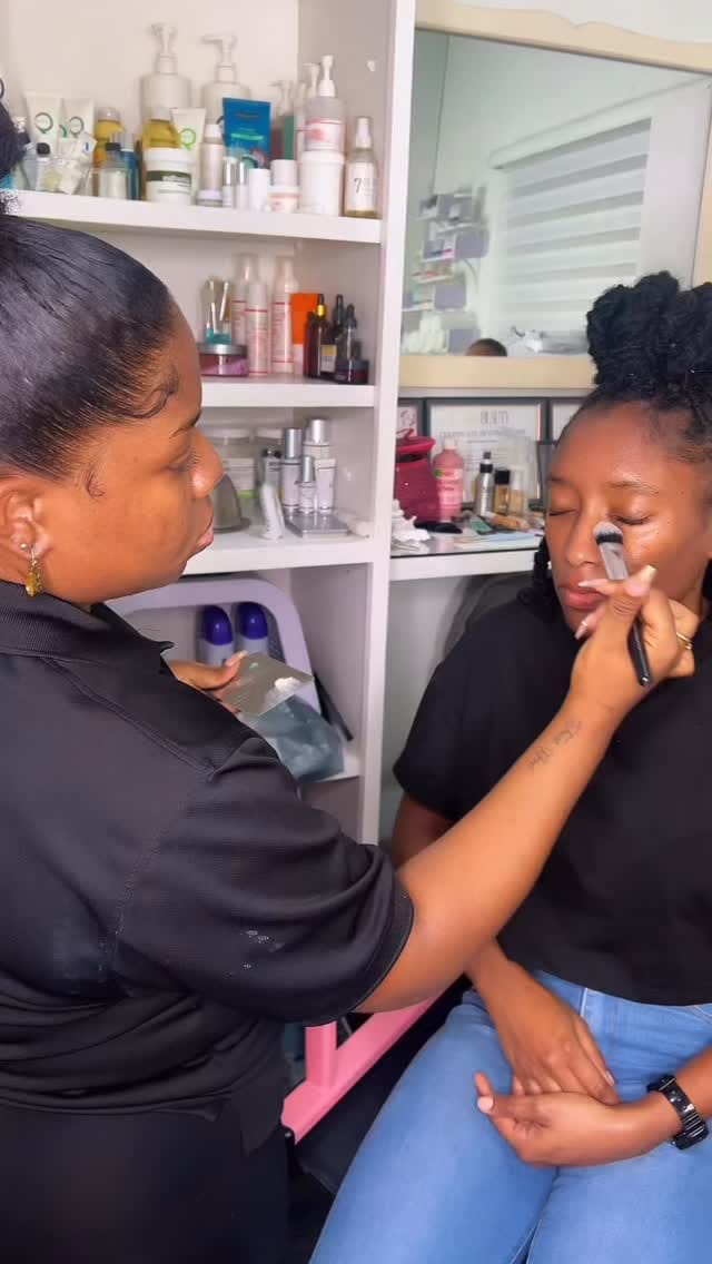 Post 2 by Jay|Trinidad Makeup Artist/Esthetician 🇹🇹 on Instagram (video)