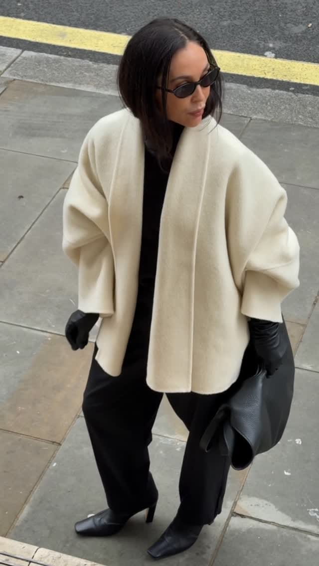 Post 9 by MARCÉLA LONDON on Instagram (video)