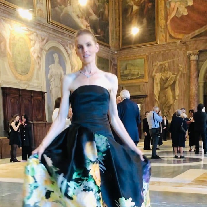 Post 6 by Svetlana Lazareva 🌹 Model on Instagram (video)
