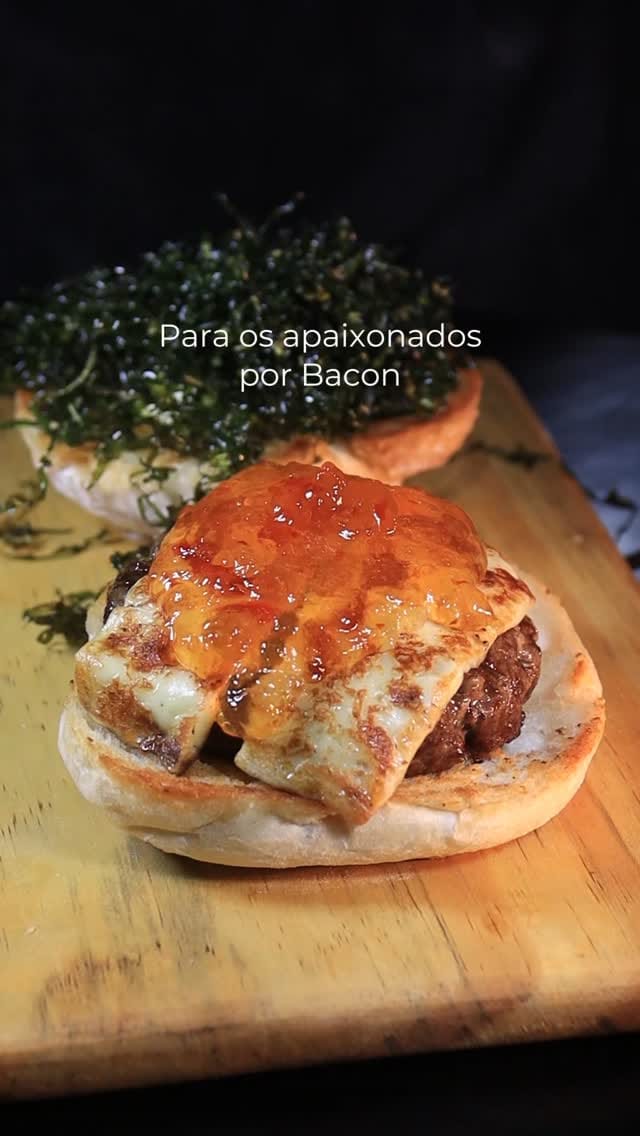 Post 3 by Secreto Burger Hamburgueria Bauru on Instagram (video)
