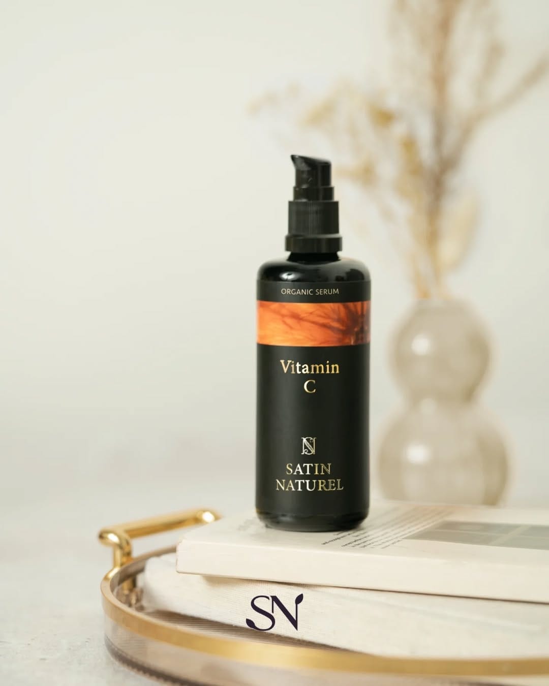 Post 10 by Natural aesthetics in every drop on Instagram (carousel)