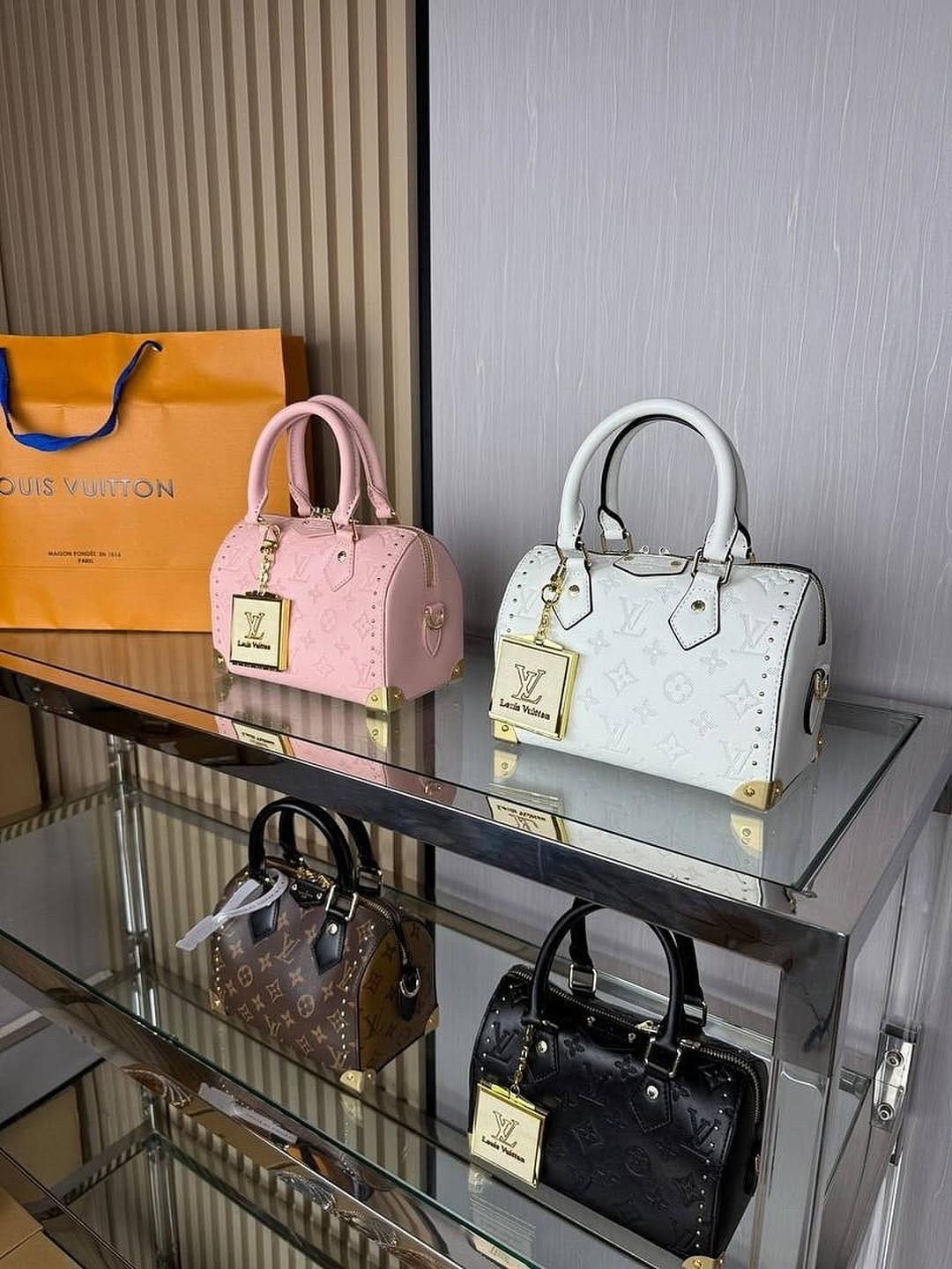 Post 8 by Boutique Ricci Oran on Instagram (image)