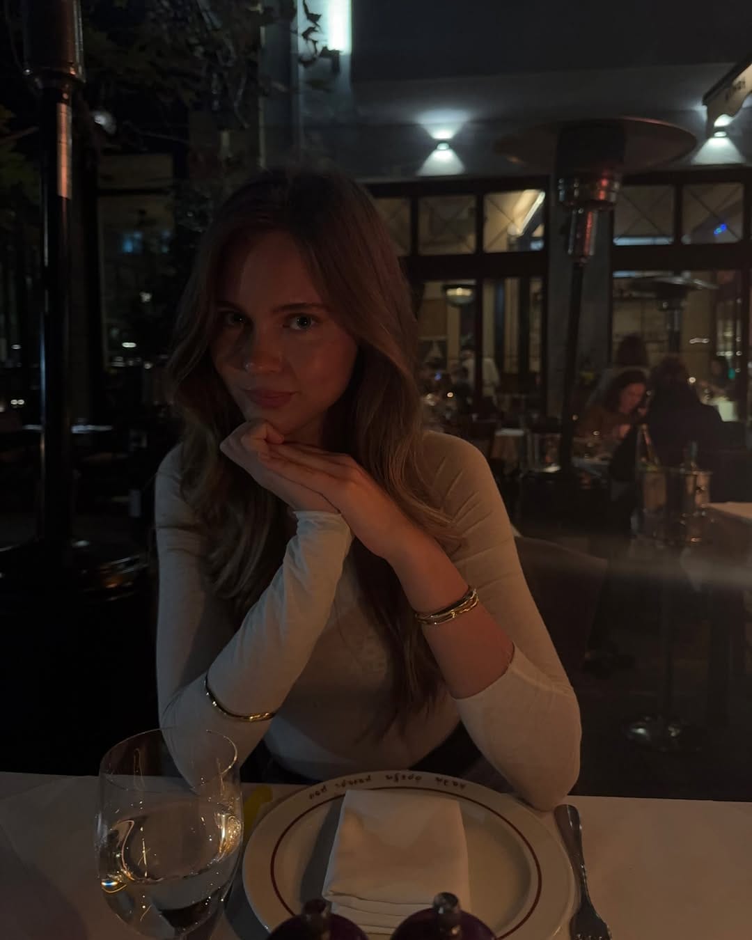 Post 10 by Lorena Urbanus on Instagram (carousel)