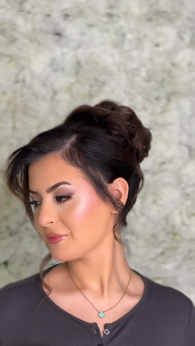 Post 2 by Lama Beauty on Instagram (video)