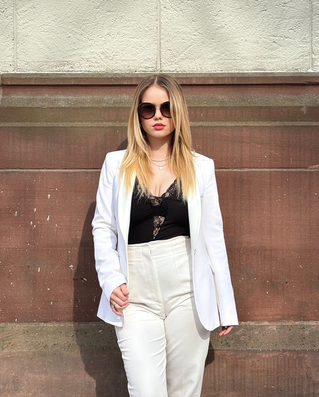 Post 6 by Anne Wendel | Fashion | Beauty on Instagram (carousel)