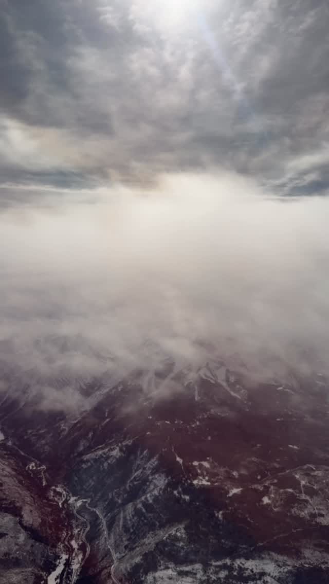 Post 2 by Taís Sá on Instagram (video)
