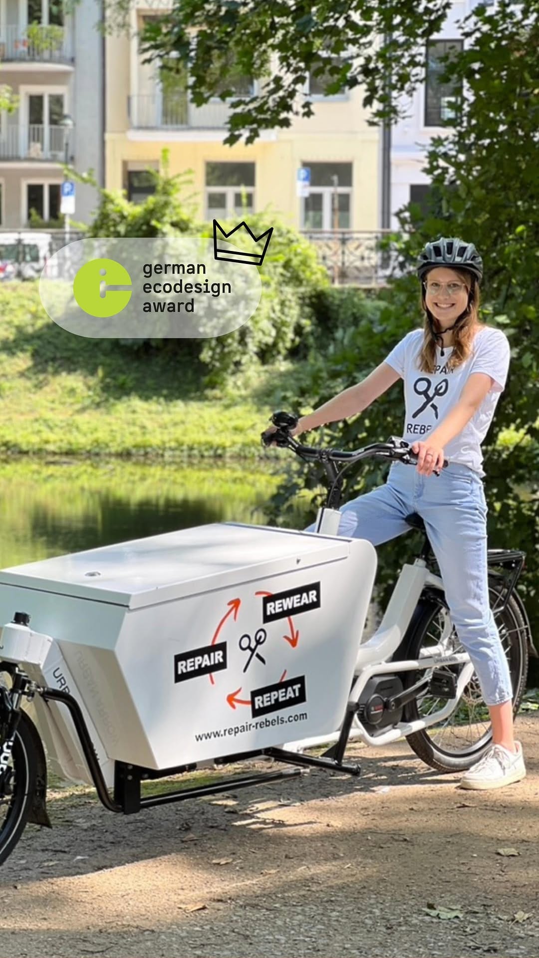 Post 10 by Repair Rebels - Modereparaturen on Instagram (video)