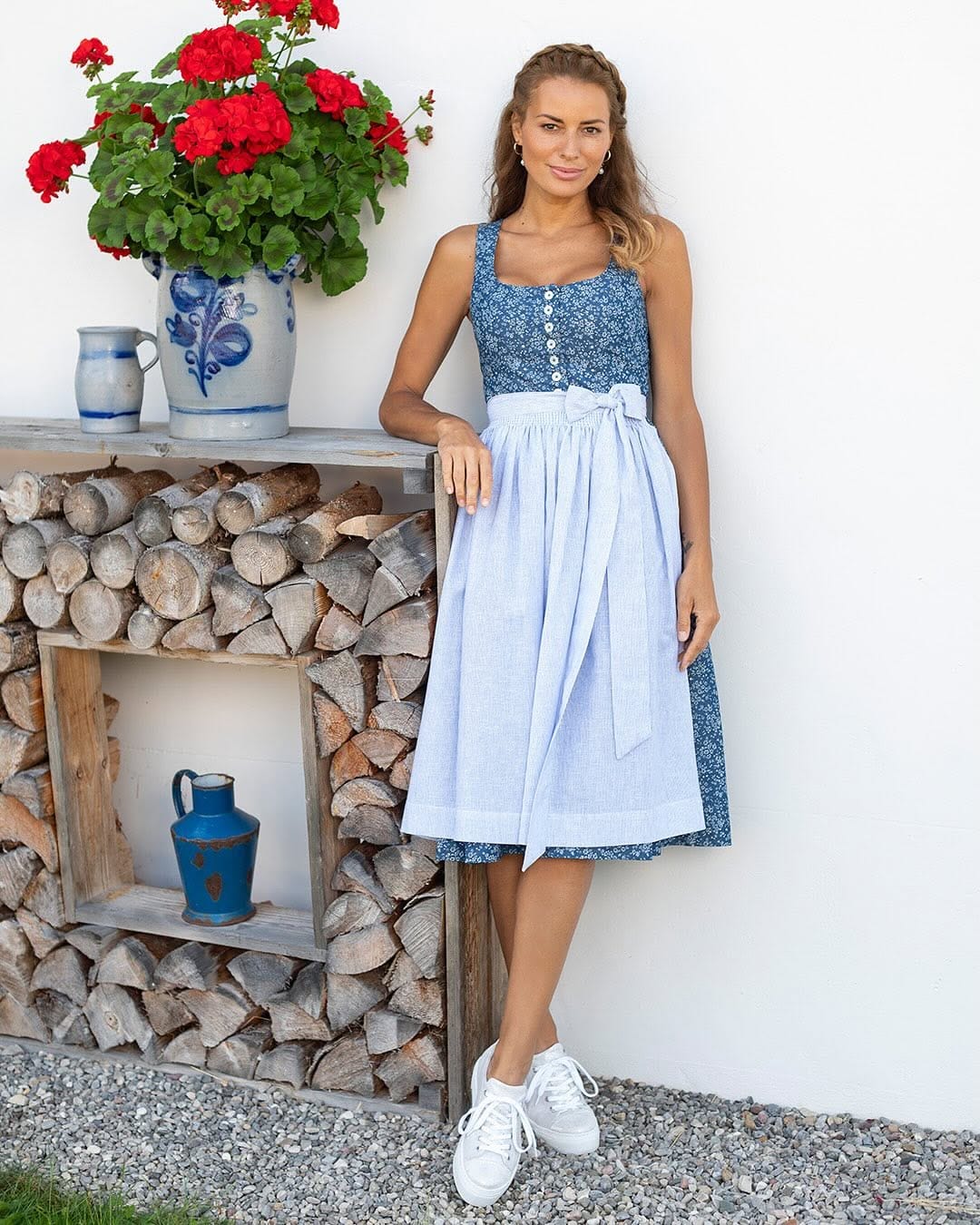 Post 4 by Simona Maier - Model on Instagram (carousel)