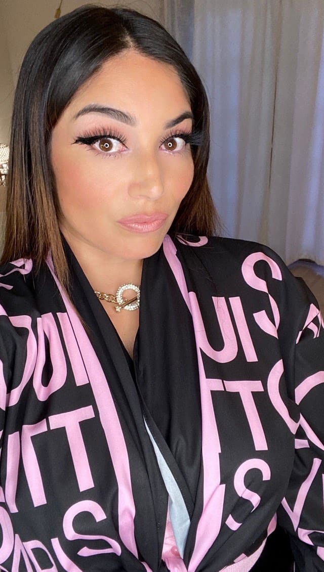 Post 8 by AIDA Cosmetics on Instagram (video)