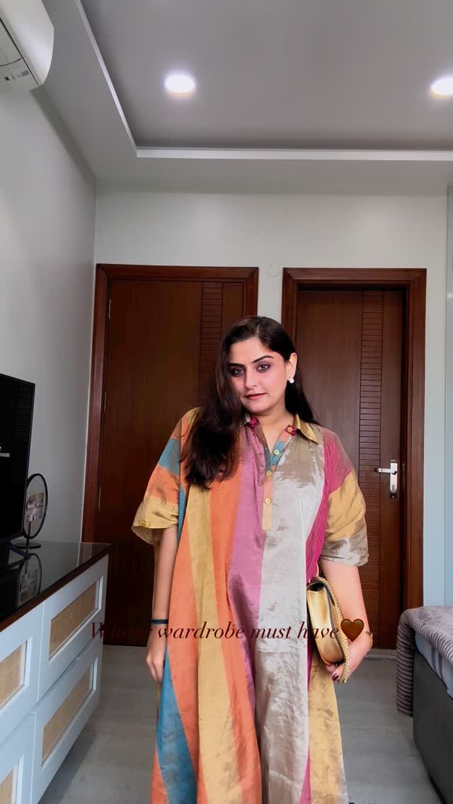 Post 9 by House of Pink on Instagram (video)