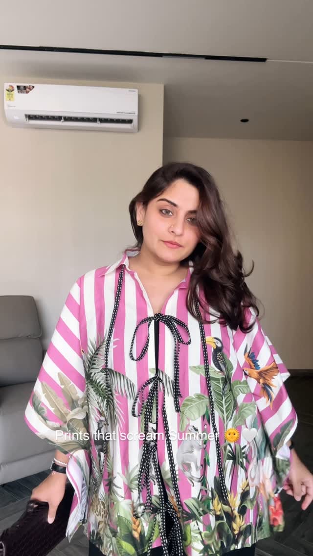 Post 4 by House of Pink on Instagram (video)