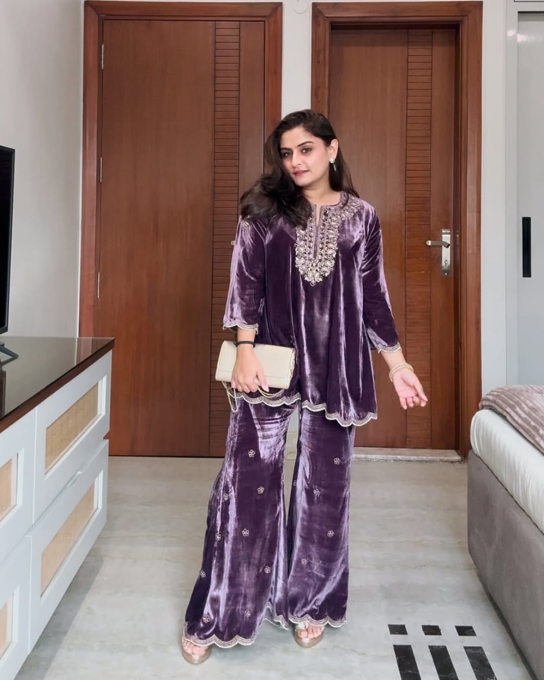 Post 8 by House of Pink on Instagram (carousel)