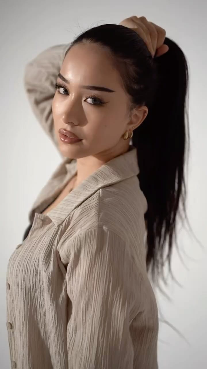 Post 9 by 𝐌𝐀𝐑𝐈𝐀 on Instagram (video)