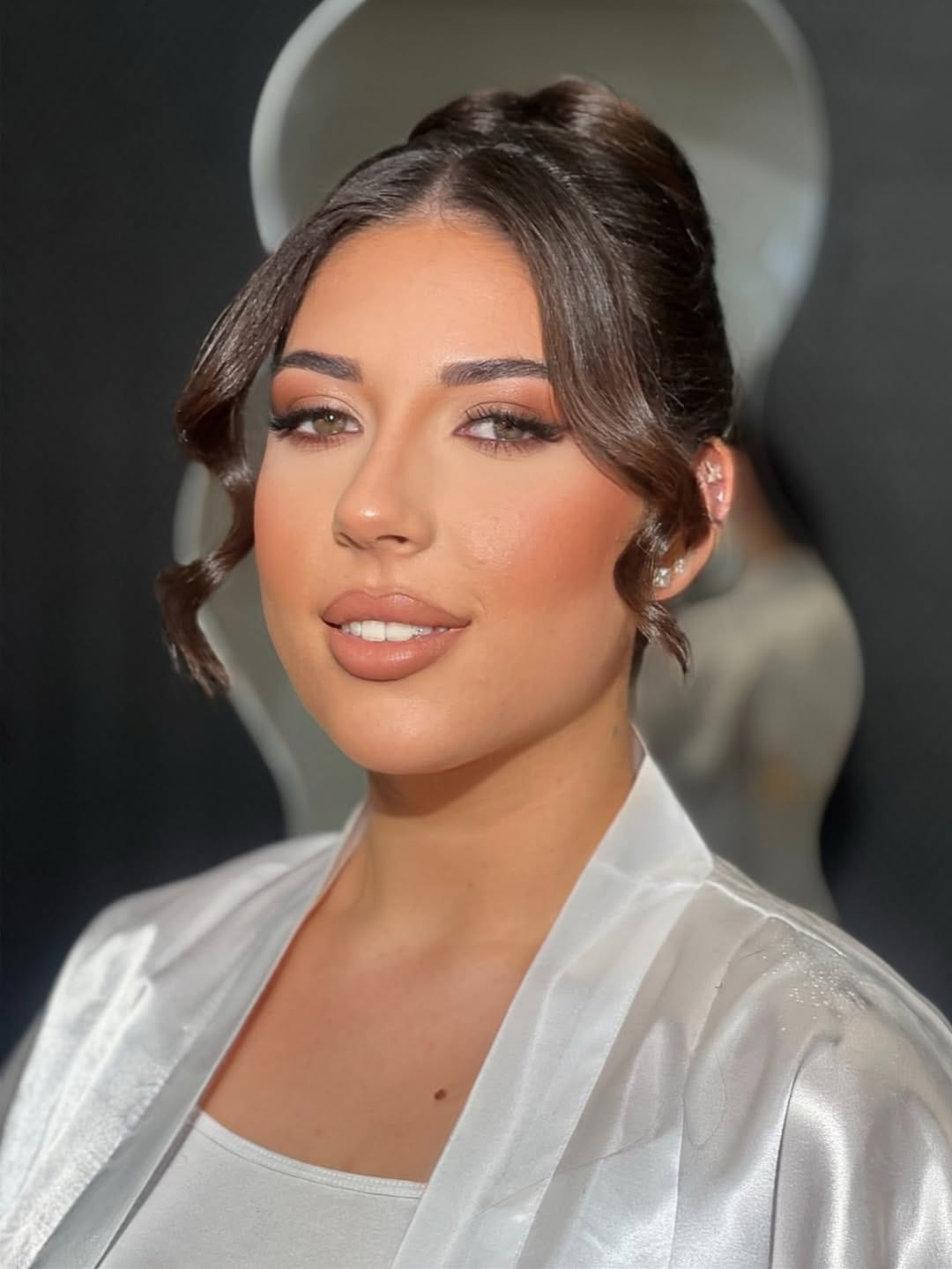 Post 5 by Salam Ghannam Makeupartist on Instagram (carousel)