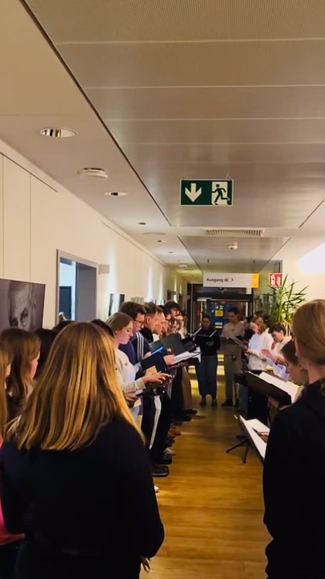 Post 8 by Uniklinik Düsseldorf on Instagram (video)