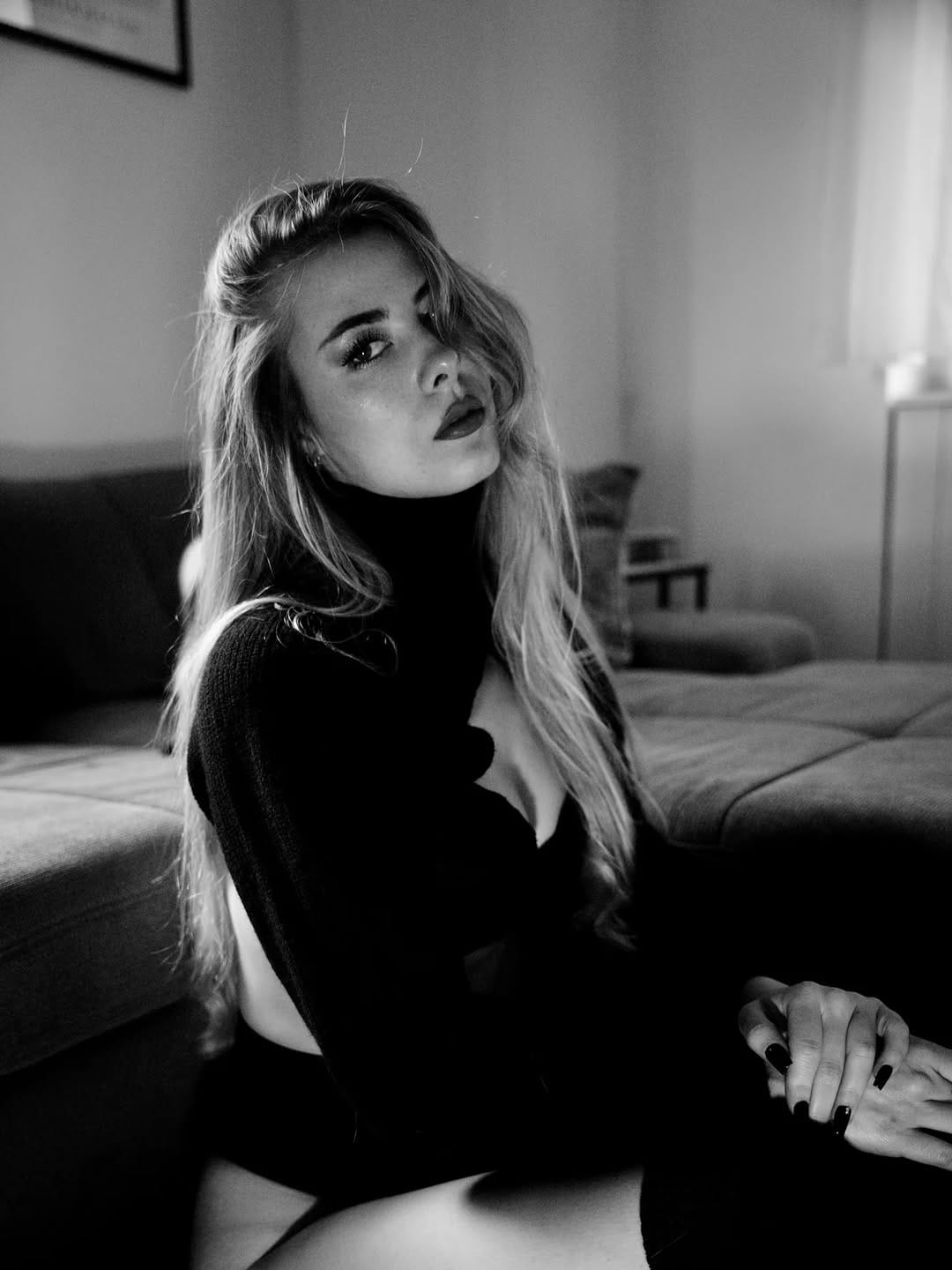 Post 10 by Denise | Model | Mannheim on Instagram (image)